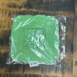 Pet dog/cat treat /food entertainment. Green new